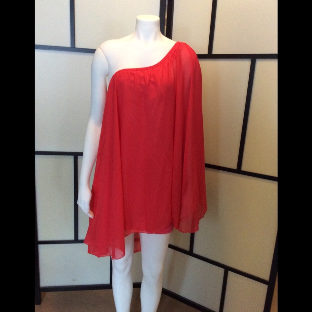 Vibrant pink/dark coral one shoulder flowy mini M